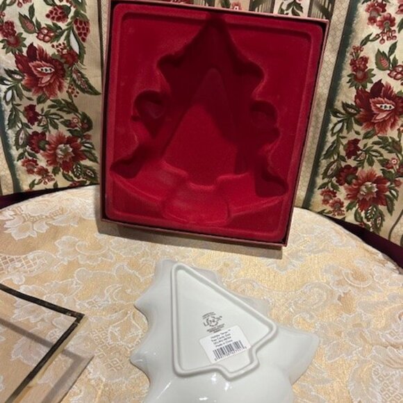 HOLIDAY🎄🎄LENOX Holiday Tartan Christmas Tree Candy DISH - Picture 5 of 6